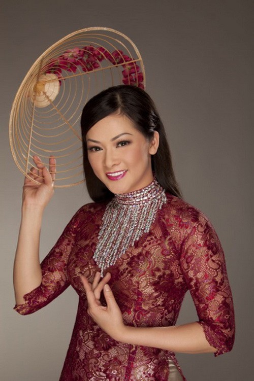 Như Quỳnh về nước làm Huấn luyện viên Thần tượng Bolero mùa thứ 3